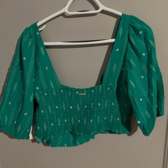 Hurley Green & White Top XL NWT - Picture 4 of 7
